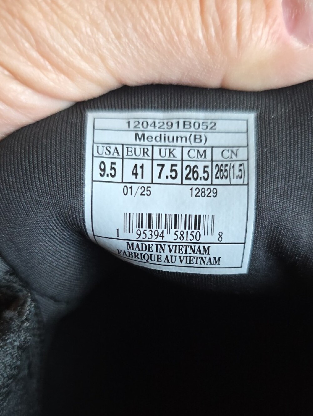 Brooks Women’s Caldera 8 Black and Gray Trail Running Shoes - Picture 6 of 9